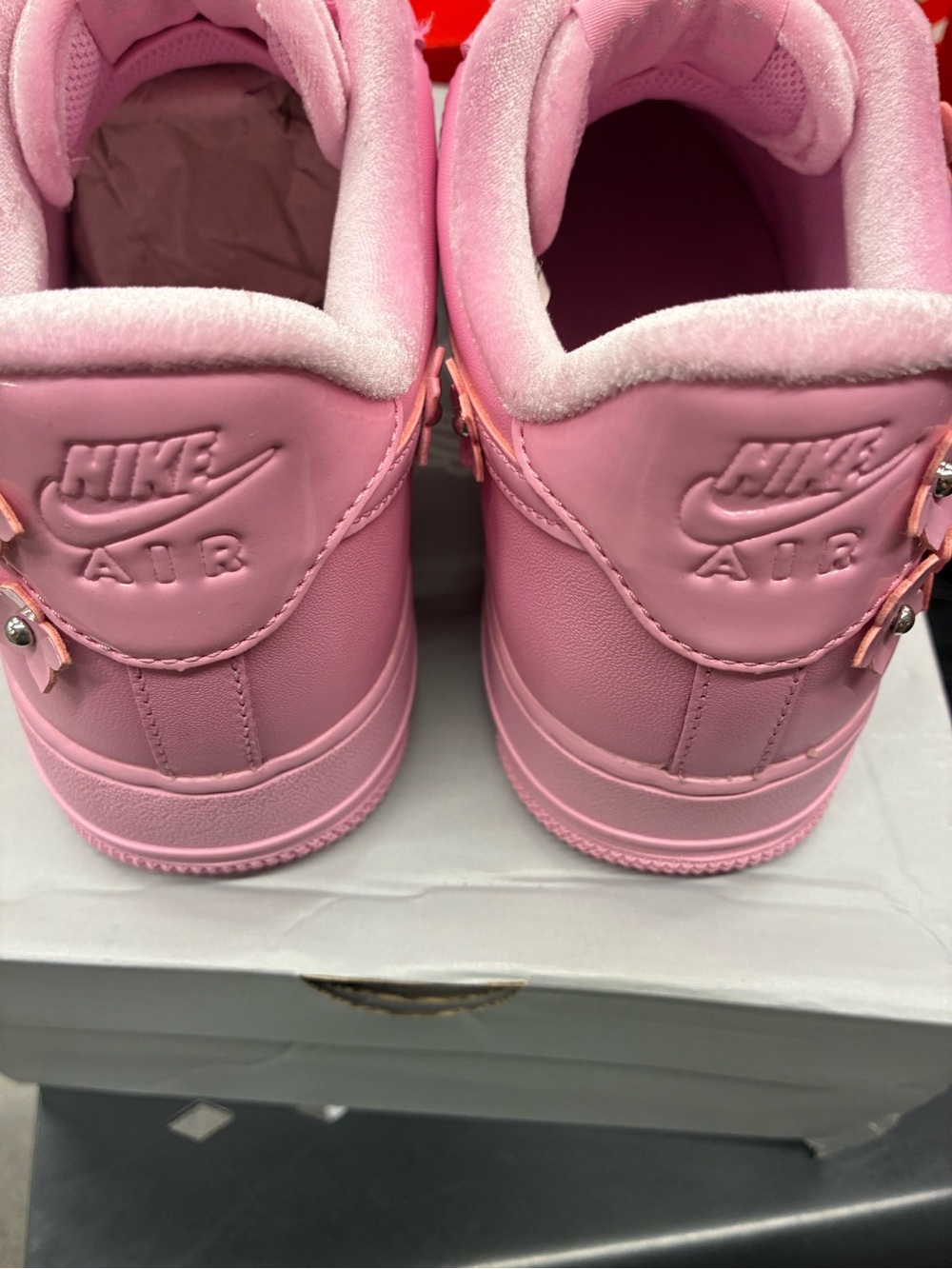 Nike Pink Women's Low-Top Athletic Sneakers - Picture 3 of 10